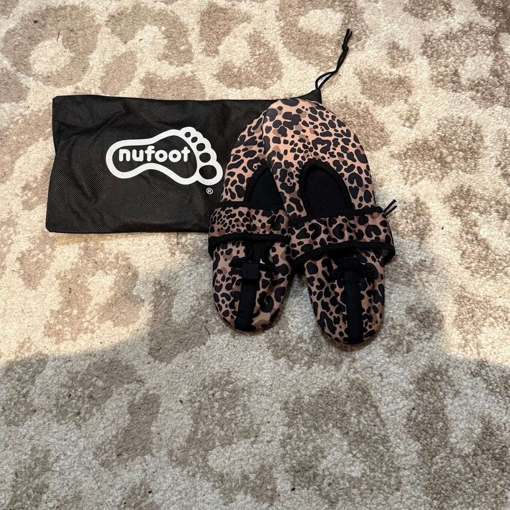 Leopard Print Woman’s Slippers